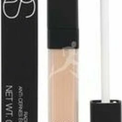 Nars Radiant Creamy Concealer -Essie winkel 409x840