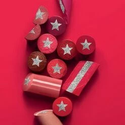 Yves Saint Laurent - Rouge Volupté Rock'n Shine - 8 Rock'N Red - Lipstick 20 Yves Saint Laurent - Rouge Volupté Rock'n Shine - 8 Rock'N Red - Lipstick -Essie winkel 550x247 1