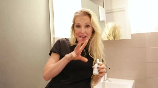 Merkloos RevitalTrax® 2% Retinol Serum - Gezichtserum - Vitamine A - Hyaluronzuur - Vitamine E - Bewezen Tegen Huidveroudering - Herstellend Vermogen - Voedend - Verfrissend - Helpt Bij Acne, Ontstekingen En Onzuiverheden 2 Merkloos RevitalTrax® 2% Retinol Serum - Gezichtserum - Vitamine A - Hyaluronzuur - Vitamine E - Bewezen Tegen Huidveroudering - Herstellend Vermogen - Voedend - Verfrissend - Helpt Bij Acne, Ontstekingen En Onzuiverheden - Afbeelding 2