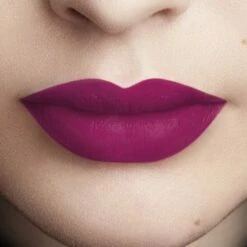 L?Or?al Paris L'Or Al Paris Rouge Signature Lippenstift - 104 I Rebel - Paars - Matte Vloeibare Lipstick -Essie winkel 550x366 16