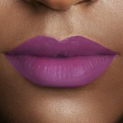 L?Or?al Paris L'Or Al Paris Rouge Signature Lippenstift - 104 I Rebel - Paars - Matte Vloeibare Lipstick -Essie winkel 550x366 18