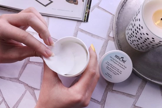 Herome Nagellakremover Pads - Nagellakverwijderaar Pads - Acetonvrij, Mild Reinigend En Droogt Niet Uit - 100 Pads 8 Herome Nagellakremover Pads - Nagellakverwijderaar Pads - Acetonvrij, Mild Reinigend En Droogt Niet Uit - 100 Pads - Afbeelding 8