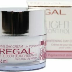Regal Light Control Whitening - Dagcr Me - Pigmentvlekken Creme - SPF 15 Met Vitamine E - 45ML