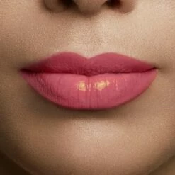 L’Oréal Paris L'Oréal Paris Color Riche Shine Lipstick - 111 Instaheaven -Essie winkel 550x412 8