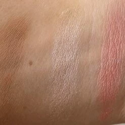 Makeup Revolution - Ultra Sculpt & Contour Kit - Ultra Fair C01 - Contour Palette -Essie winkel 550x424 4