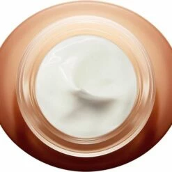 Clarins Cr Me Face Extra-Firming Night -Essie winkel 550x489 3