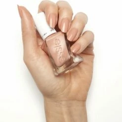 Essie Gel Couture - 30 Sew Me - Beige Nagellak - 13,5 Ml -Essie winkel 550x494