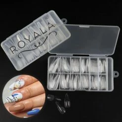 Royala 106 - Square / T Shaped Binnen En Buiten Full Frosted - Full Cover - Nageltips - Nepnagels - Plaknagels - In Assortimentsbox - 120 Stuks 12 Maten - Voor Gellak Acrylnagellak En PolyGel Nagels - Royala Frosted Tips Line -Essie winkel 550x541 1