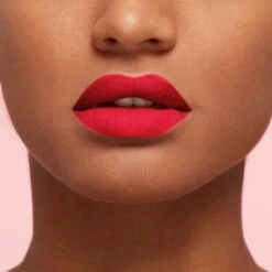 L’Oréal Paris Make-Up Designer Les Macarons Lippenstift - 828 Framboise Frenzy - Rood - Langhoudend - 6,7 Ml -Essie winkel 550x550 153