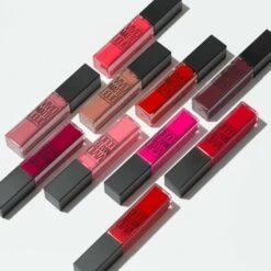 Maybelline Vivid Matte Liquid - 35 Rebel Red - Rood - Lippenstift -Essie winkel 550x550 229