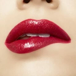 Yves Saint Laurent - Rouge Volupté Rock'n Shine - 8 Rock'N Red - Lipstick 23 Yves Saint Laurent - Rouge Volupté Rock'n Shine - 8 Rock'N Red - Lipstick -Essie winkel 550x550 329