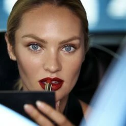 Max Factor Lipfinity Longlasting Lipstick - 035 Just Deluxe 19 Max Factor Lipfinity Longlasting Lipstick - 035 Just Deluxe -Essie winkel 550x550 367