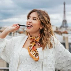 Bourjois Liner Pinceau Eyeliner - 02 Brun Impressionniste -Essie winkel 550x550 472