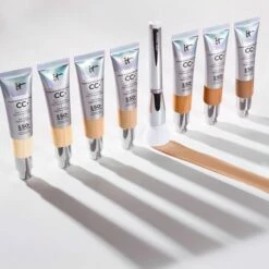 Lit Cosmetics IT Cosmetics S3178000 Foundationmake-up Koker Cr Me 32 Ml 10 Lit Cosmetics IT Cosmetics S3178000 Foundationmake-up Koker Cr Me 32 Ml -Essie winkel 550x550 476