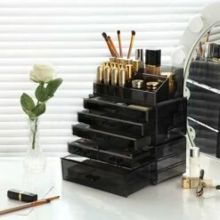 BeautyStorage Luxe Acryl Makeup Cosmetica Organizer - Met 4 Laden - Sieraden Makeup Cosmetica Opbergsysteem Organiser Display Houder - Lippenstift - Nagellak - Lippenstift - Brushes Visagie - Make-up Kastje - Transparant Zwart -Essie winkel 550x550 480