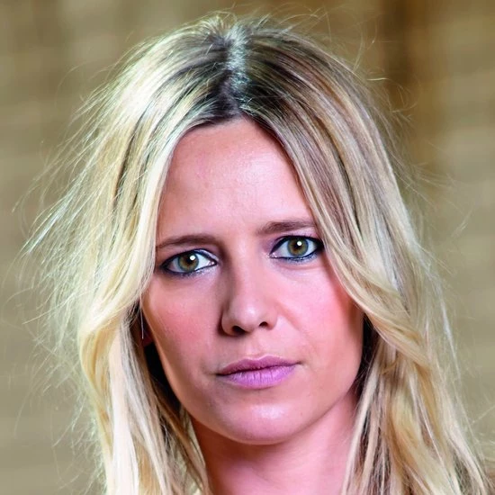 Rimmel London Match Perfection Foundation 301 Warm Honey 11 Rimmel London Match Perfection Foundation 301 Warm Honey - Afbeelding 11