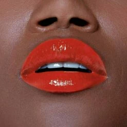 Maybelline Color Sensational Vivid Hot Lacquer Lipgloss - 70 So Hot 8 Maybelline Color Sensational Vivid Hot Lacquer Lipgloss - 70 So Hot -Essie winkel 550x550 605