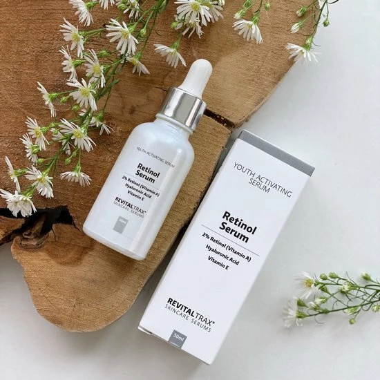 Merkloos RevitalTrax® 2% Retinol Serum - Gezichtserum - Vitamine A - Hyaluronzuur - Vitamine E - Bewezen Tegen Huidveroudering - Herstellend Vermogen - Voedend - Verfrissend - Helpt Bij Acne, Ontstekingen En Onzuiverheden 4 Merkloos RevitalTrax® 2% Retinol Serum - Gezichtserum - Vitamine A - Hyaluronzuur - Vitamine E - Bewezen Tegen Huidveroudering - Herstellend Vermogen - Voedend - Verfrissend - Helpt Bij Acne, Ontstekingen En Onzuiverheden - Afbeelding 4