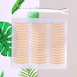 Daily Accessoires Ooglidstickers Onzichtbaar Ooglidstickers - Ooglidtape - Ooglidcorrectie - Eyelid Tape - 288 Dunne Stickers - 144 Dikke Stickers - 432 Stickers Inclusief Tool