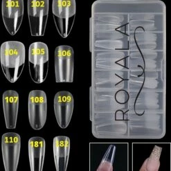 Royala 109 - Oval Almond Binnen En Buiten Full Frosted - Full Cover - Nageltips - Nepnagels - Plaknagels - In Assortimentsbox - 120 Stuks 12 Maten - Voor Gellak Acrylnagellak En PolyGel Nagels - Royala Frosted Tips Line -Essie winkel 550x620 3