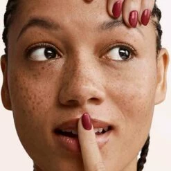 Pink Gellac | Amorous Red - Gellak - Vegan - Rood - Shimmer Finish - 15 Ml -Essie winkel 550x643