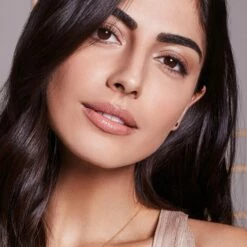 Max Factor Miracle Touch Compact Foundation - 075 Golden 20 Max Factor Miracle Touch Compact Foundation - 075 Golden -Essie winkel 550x687 2