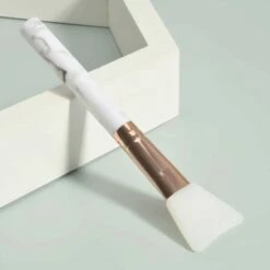 IRSA Masker Kwast - Siliconen Kwast Voor Gezichtsmasker - Make Up Kwasten - Wit -Essie winkel 550x732 1