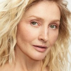 OK Beauty Color Salute Lip N Cheek Tint Long Lasting Velvet Finish Lip Care & Blush In 6 Trendy Colors (Safari) -Essie winkel 550x733 20