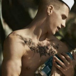 Jean Paul Gaultier Le Beau - 75 Ml - Eau De Toilette Spray - Herenparfum -Essie winkel 550x821 4