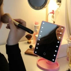 United Entertainment - Spiegel Met LED Verlichting - 29x17 Cm - Roze -Essie winkel 550x824 6